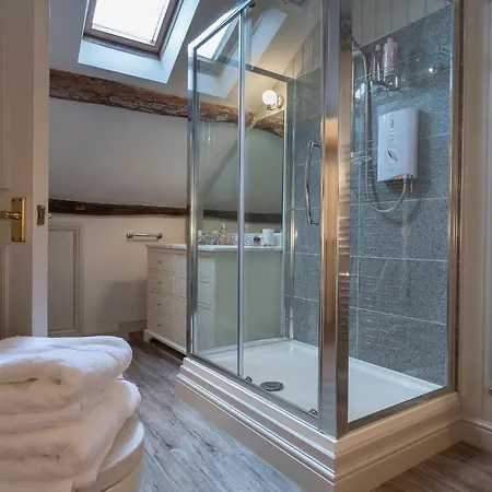 Сasa de vacaciones 3 Bed In Lcc42 Cartmel